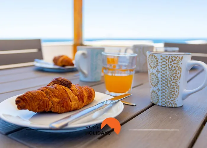 #086 Fish House By Holidays Semesterbostad *